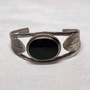 Mexican Alpaca Silver Cuff Bracelet Black Onyx Oval Stone Bezel Signed Ethnic